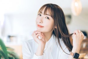 シャワーヘッドの効果の髪の毛